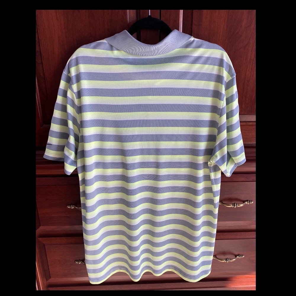 Men’s nike golf shirt - Picture 3 of 4